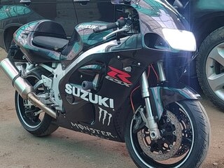 GSX-R 750